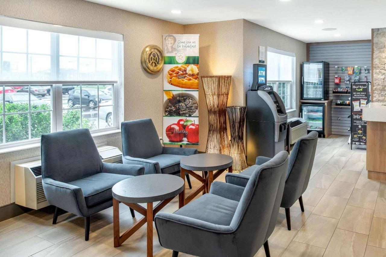 Quality Inn & Suites Cornwall Eksteriør bilde