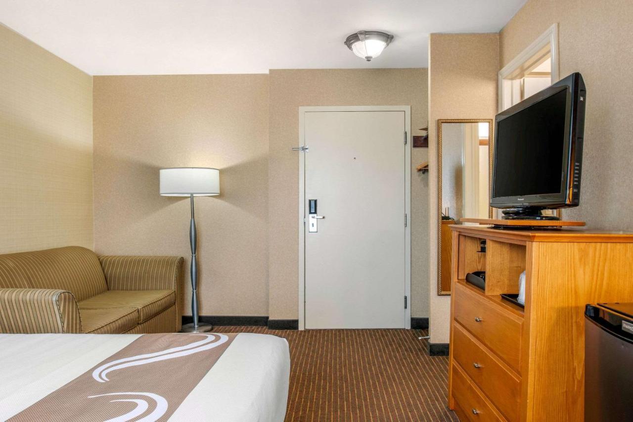 Quality Inn & Suites Cornwall Eksteriør bilde