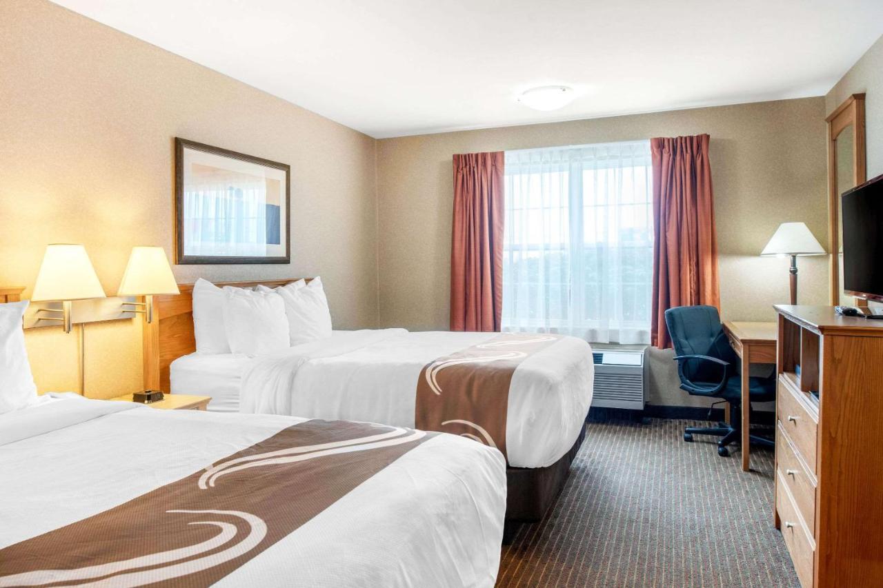 Quality Inn & Suites Cornwall Eksteriør bilde